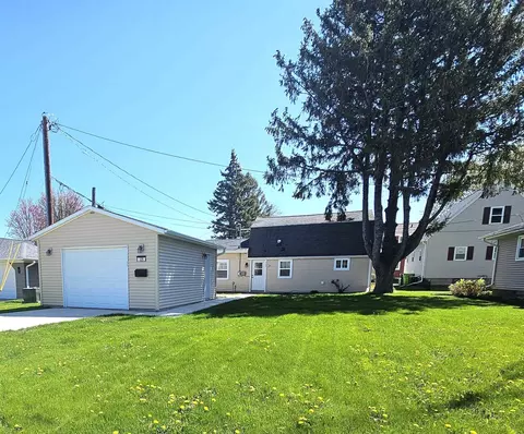 325 Beaver Dam St, Waupun, WI 53963