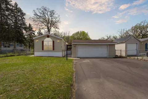 99 Falling Creek Cir, Janesville, WI 53548