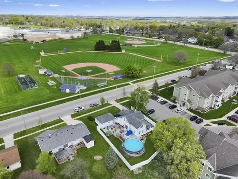 1301 Jackson St, Stoughton, WI 53589