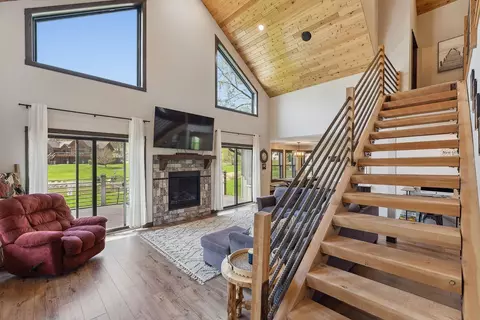 s952 West Redstone Drive, La Valle, WI 53941