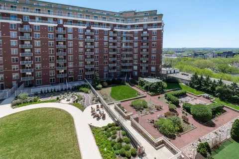 333 W Mifflin St #1163, Madison, WI 53703