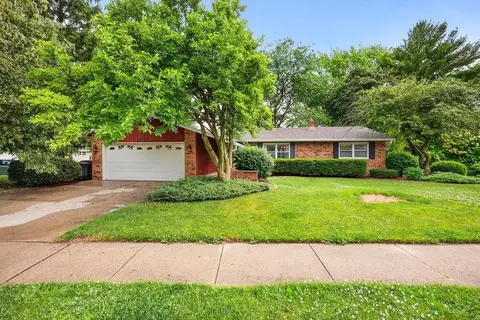 1421 Lincoln Ave, Stoughton, WI 53589