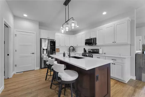 2149 Rosenberg Ln, Sun Prairie, WI 53590