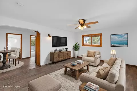 w10723 Blackhawk Trail #4, Fox Lake, WI 53933