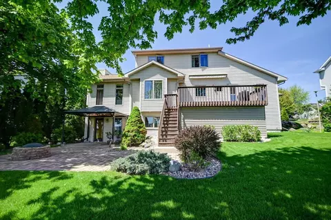 717 Larvik Ln, Stoughton, WI 53589