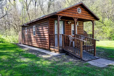 13035 Canyon Falls Rd, Mount Hope, WI 53816