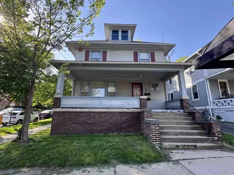 902-904 E Gorham St, Madison, WI 53703