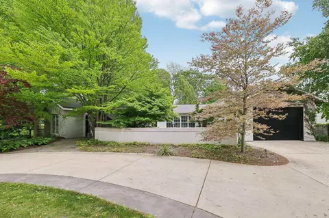923 Swarthmore Ct, Madison, WI 53705