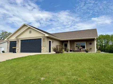 520 Alyssa St, Tomah, WI 54660