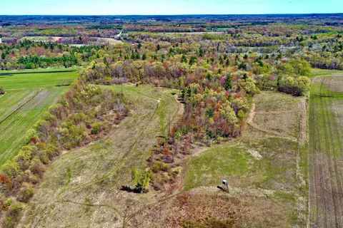 Maass Road, Portage, WI 53901