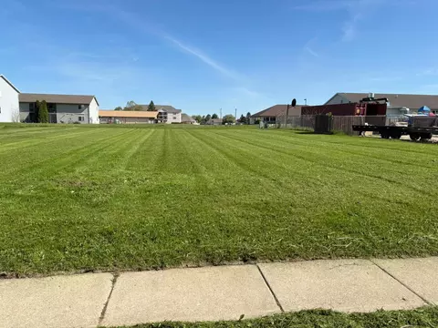 21 Karl Ave, Belleville, WI 53508