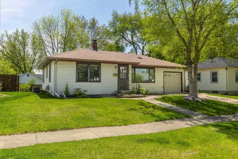 2616 8th St, Monroe, WI 53566