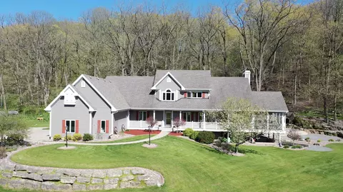 4136 N Birch Trl, Cross Plains, WI 53528
