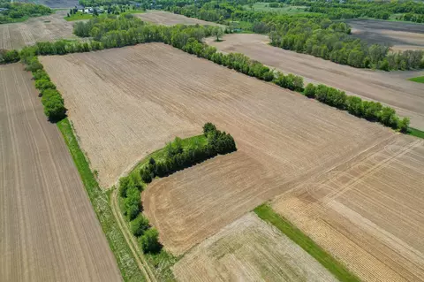 w5651 County Road R, Watertown, WI 53098