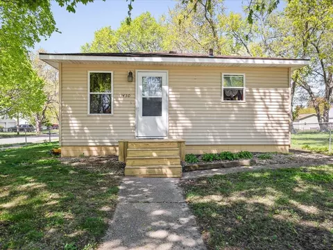 1450 S Willard Ave, Janesville, WI 53546