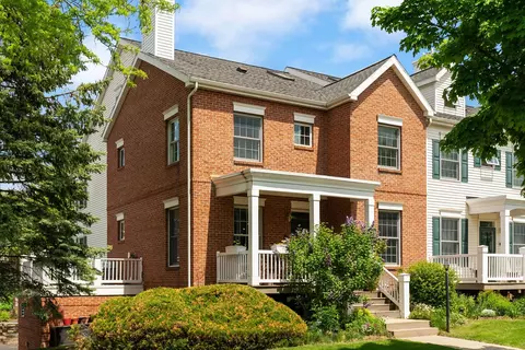 6002 Dell Dr, Madison, WI 53718