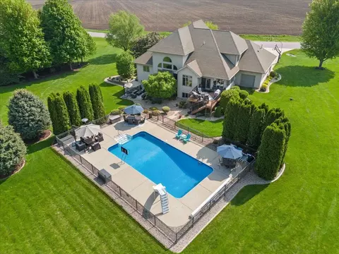 6667 Old 113 Rd, Dane, WI 53529
