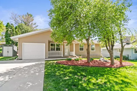 5017 Piccadilly Dr, Madison, WI 53714