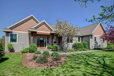 w6832 Farmers Grove Road, Monticello, WI 53570