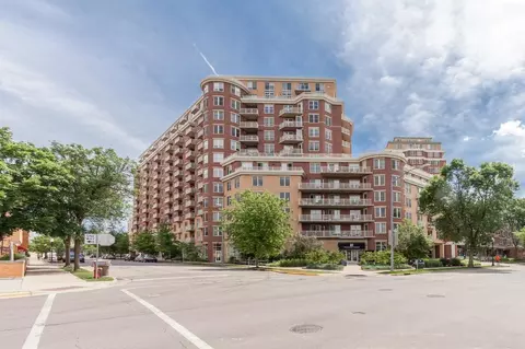 360 W Washington Ave #1412, Madison, WI 53703