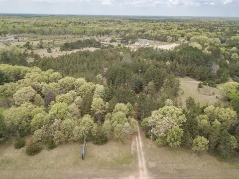 w5536 Wisconsin 21, Necedah, WI 54646