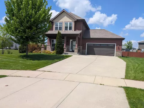4374 Bent Grass Ct, Windsor, WI 53598