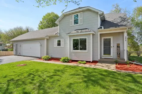 506 Natchez Ct, Deforest, WI 53532