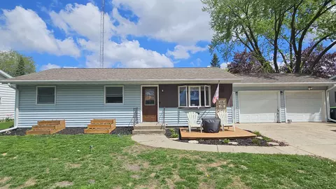 1028 Maple Ave, Waupun, WI 53963