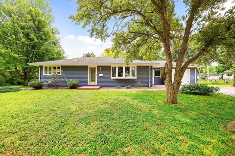 605 Douglas Trl, Madison, WI 53716