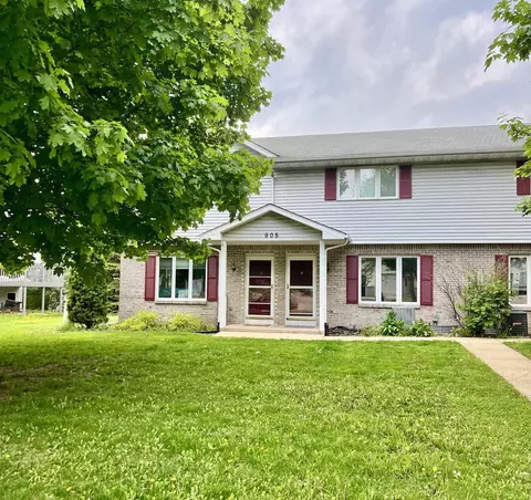 905 Whispering Way #2, Cottage Grove, WI 53527