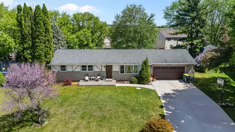 3382 Kuehling Dr, Mcfarland, WI 53558