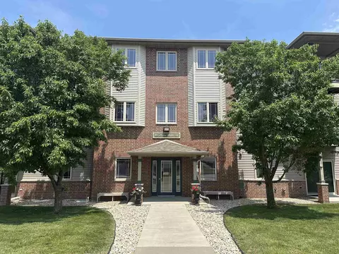 102 Prairie Heights Dr #115, Verona, WI 53593