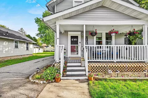 1333 W Lawrence St, Appleton, WI 54914