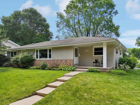 4901 Ralph Cir, Madison, WI 53714