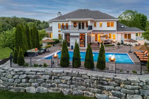 3845 Cardinal Point Trl, Verona, WI 53593
