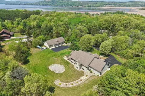 n3217 Hooker Road, Poynette, WI 53955