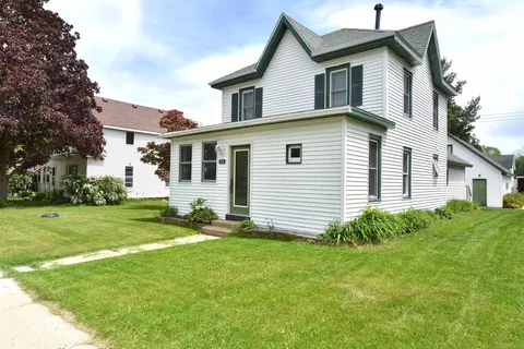 336 Lincoln Ave, Rio, WI 53960