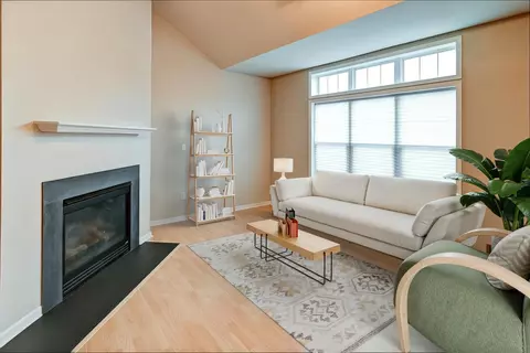 16 Corner Stone Way #10, Fitchburg, WI 53711