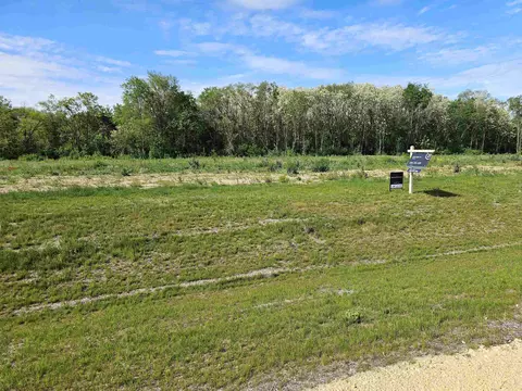 3316 W Prairie Grove Ln, Beloit, WI 53511 photo 4