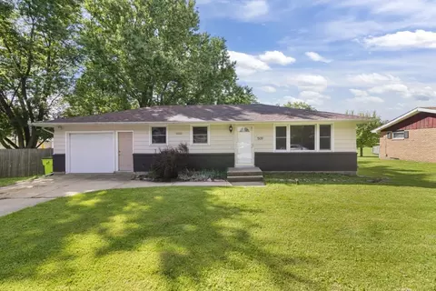 509 Schroeder Ave, Delavan, WI 53115