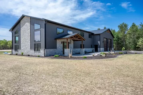 w5613 37th Street, New Lisbon, WI 53950