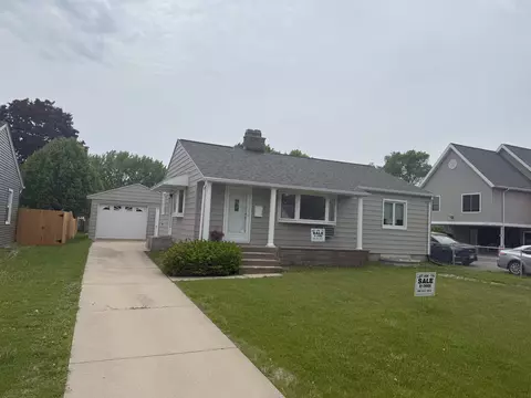 1713 Vahlen St, Madison, WI 53704