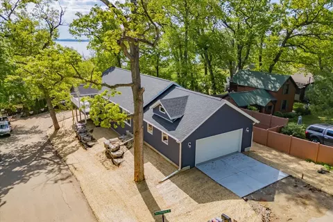 103 Lake Ct, Edgerton, WI 53534