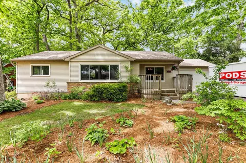 4705 Winnequah Rd, Monona, WI 53716