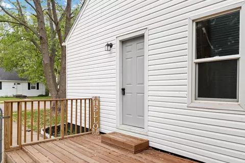 624 N Walnut St, Janesville, WI 53548