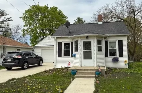 708 S Monroe St, Stoughton, WI 53589