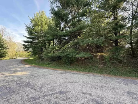 lot S 789 Catbird Ct, La Valle, WI 53941