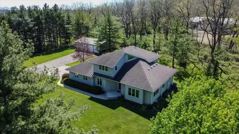 6460 Shady Bend Rd, Verona, WI 53593