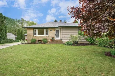 3910 Zeno St, Madison, WI 53704