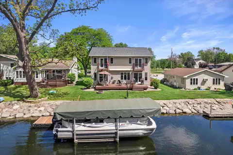 1306 Neponset Trl, Monona, WI 53716